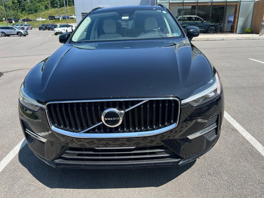 2022 VOLVO XC60