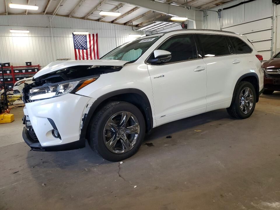 2018 TOYOTA Highlander