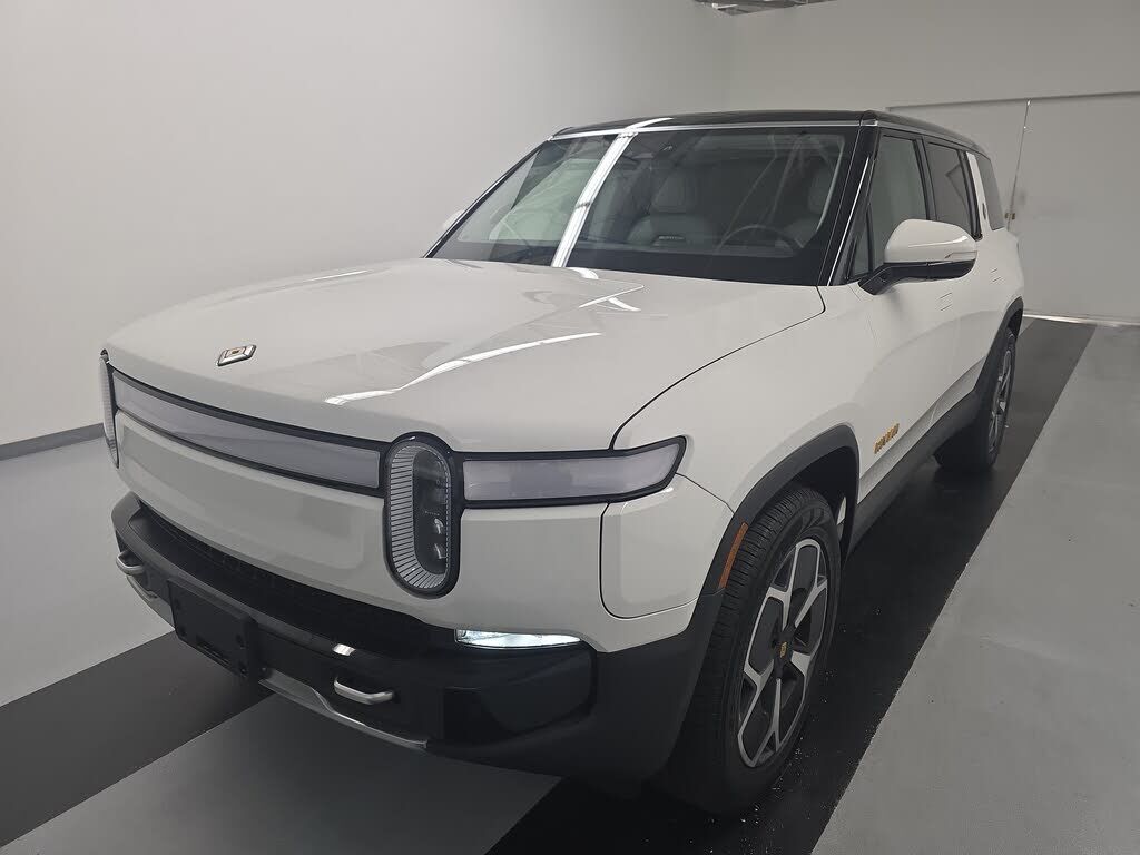 2024 RIVIAN R1S