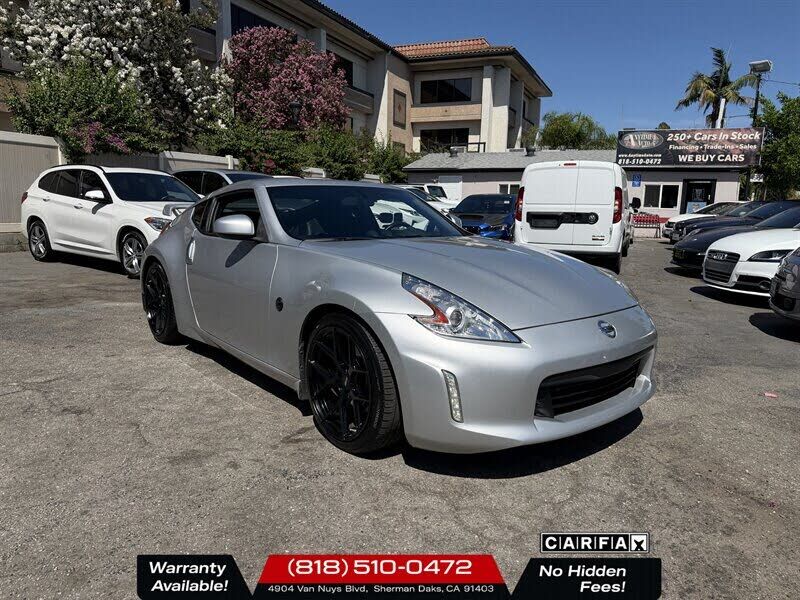 2017 NISSAN 370Z