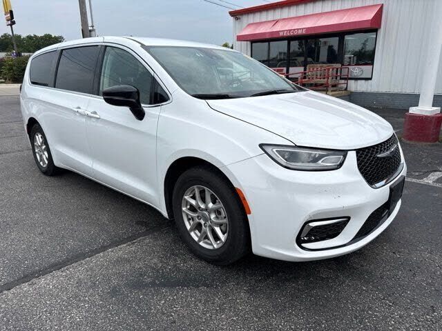 2024 CHRYSLER Pacifica