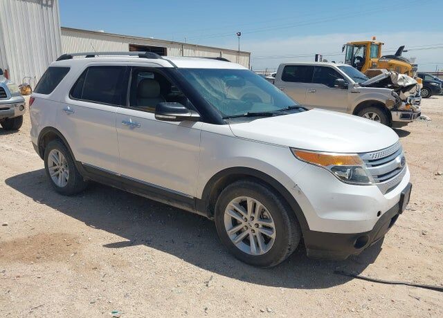 2014 FORD Explorer