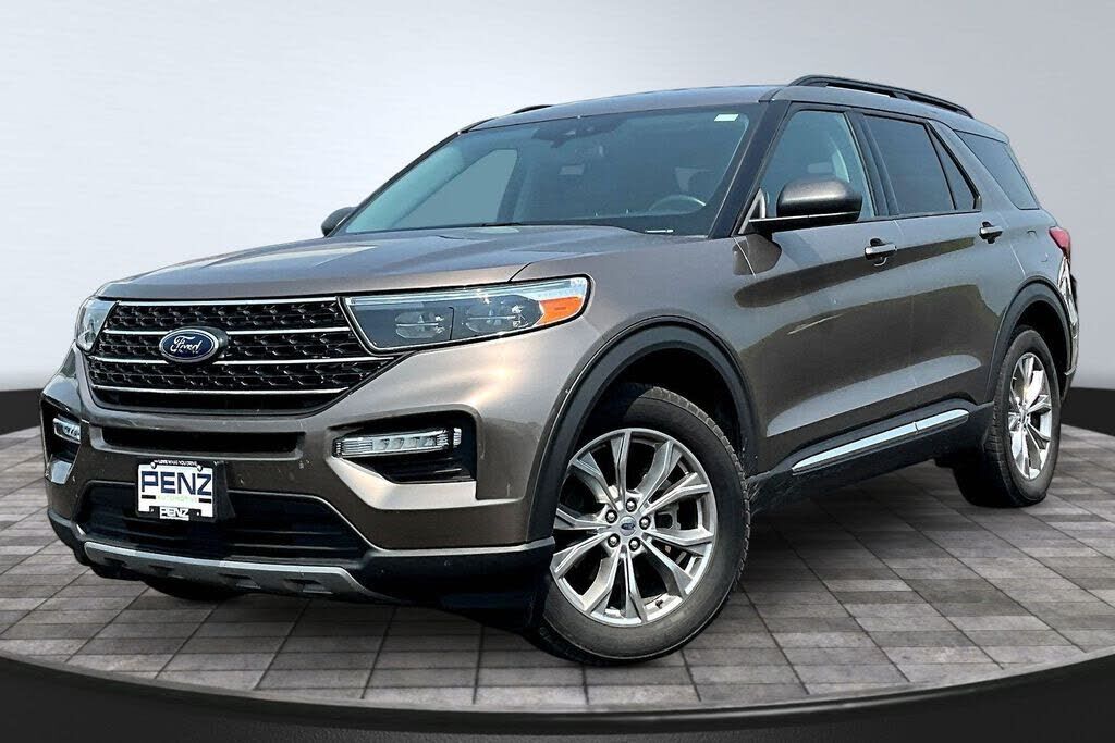 2021 FORD Explorer
