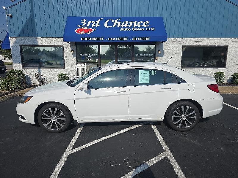 2014 CHRYSLER 200