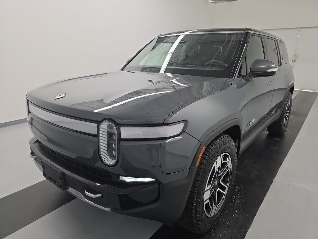 2024 RIVIAN R1S