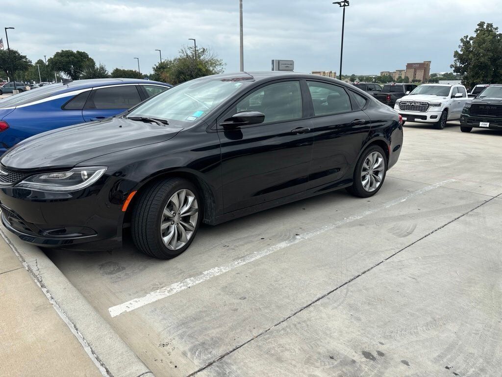 2015 CHRYSLER 200