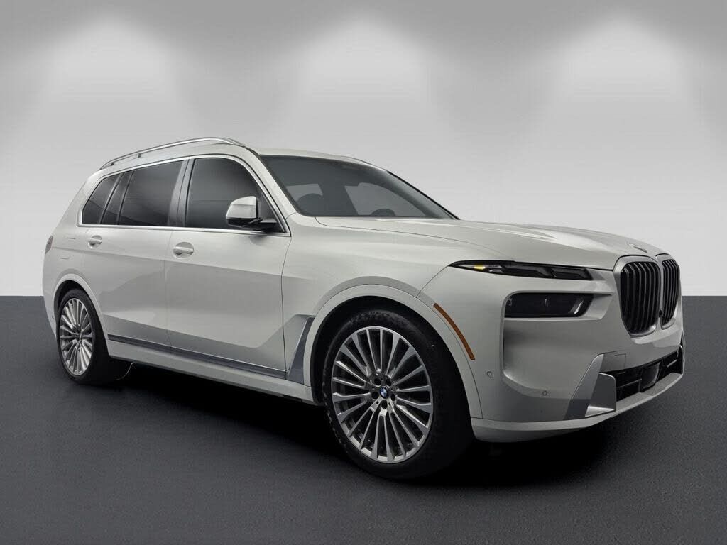 2025 BMW X7