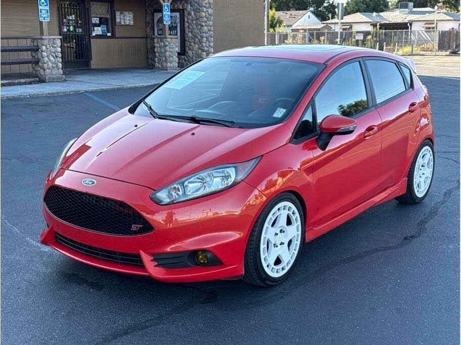 2016 FORD Fiesta