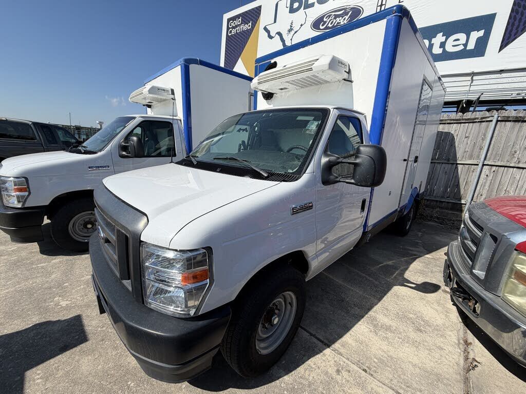 2023 FORD E-350