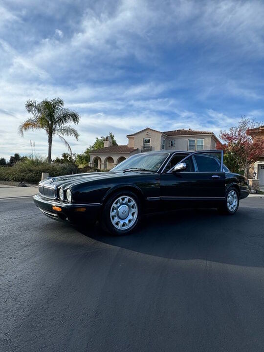 2000 JAGUAR Vanden Plas