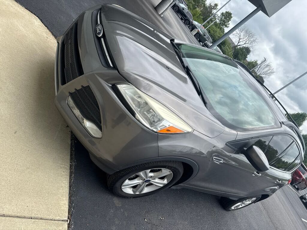2013 FORD Escape