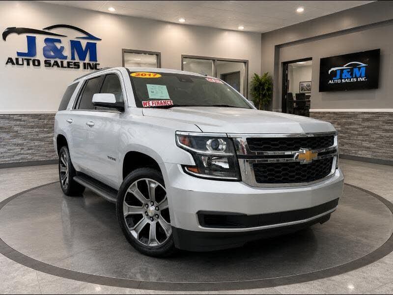 2017 CHEVROLET Tahoe