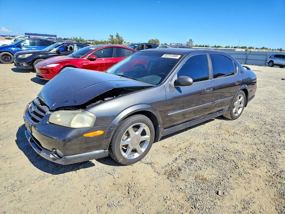 2001 NISSAN Maxima