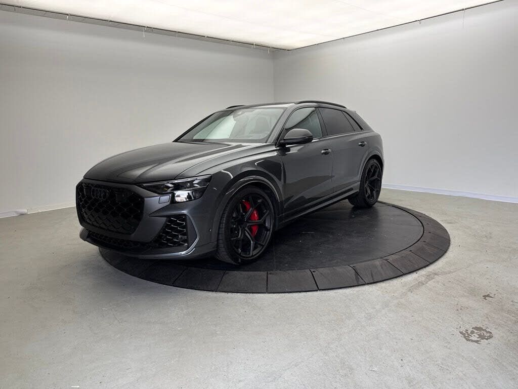 2026 AUDI RS Q8