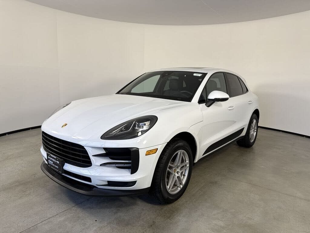 2020 PORSCHE Macan