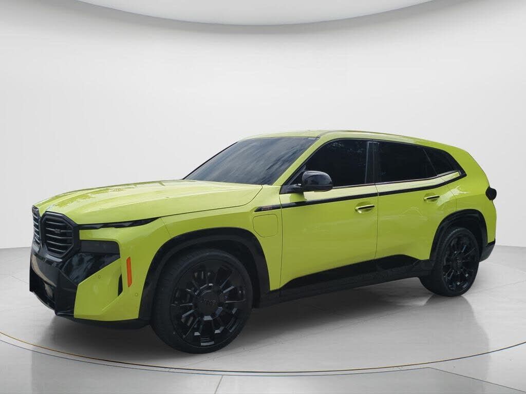 2025 BMW XM