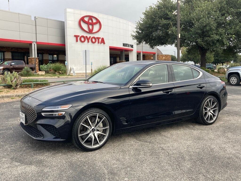 2025 GENESIS G70