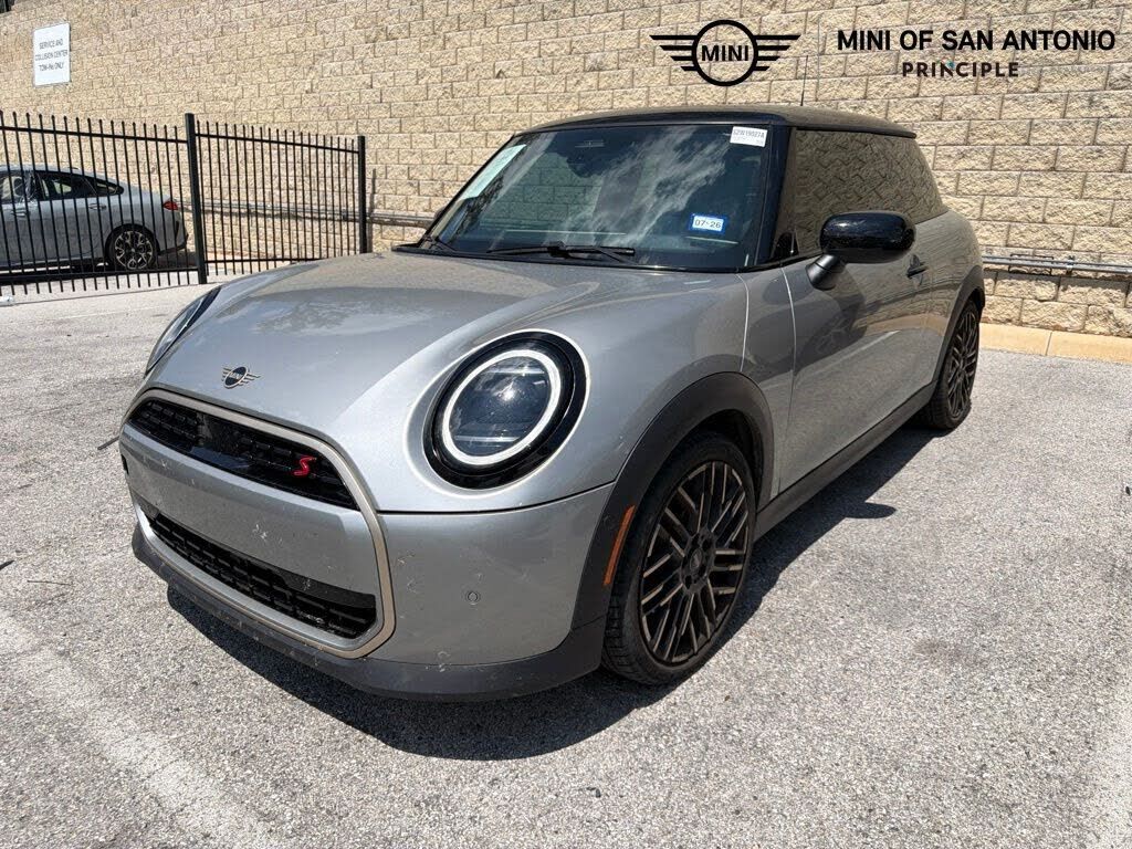2025 MINI Hardtop