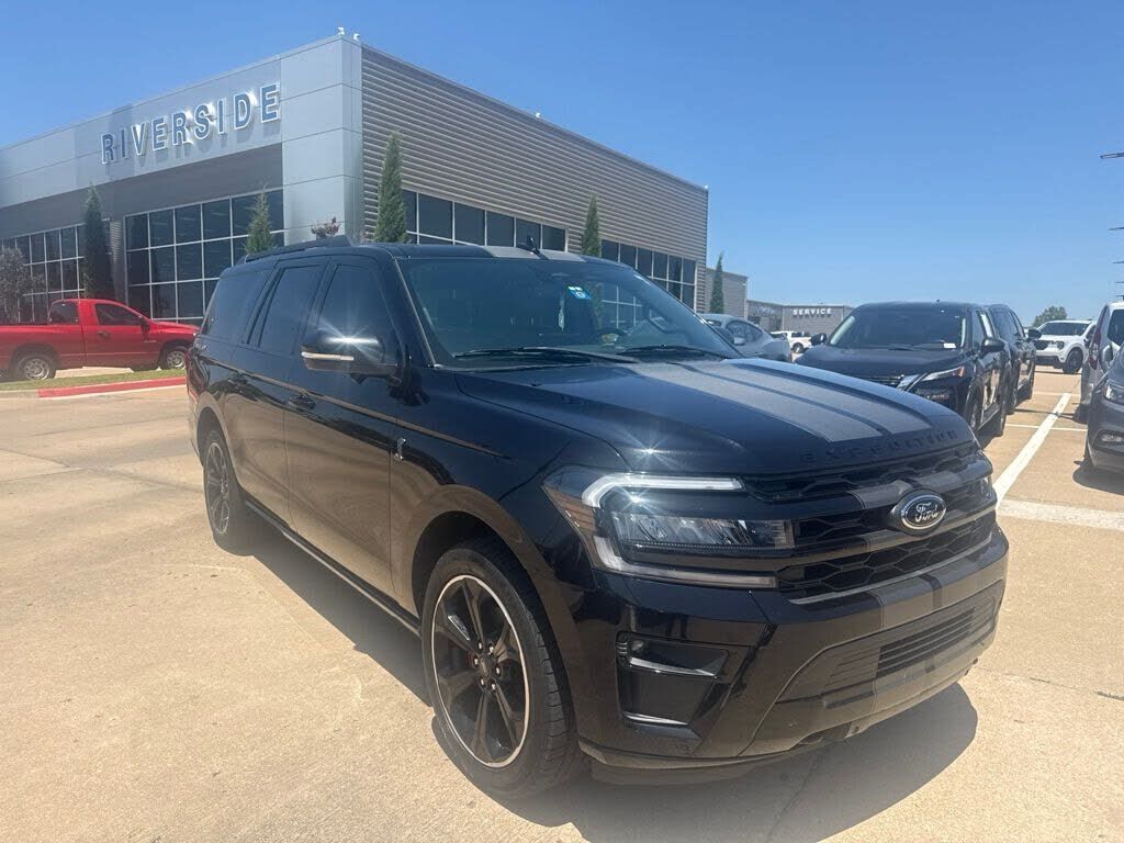 2023 FORD Expedition