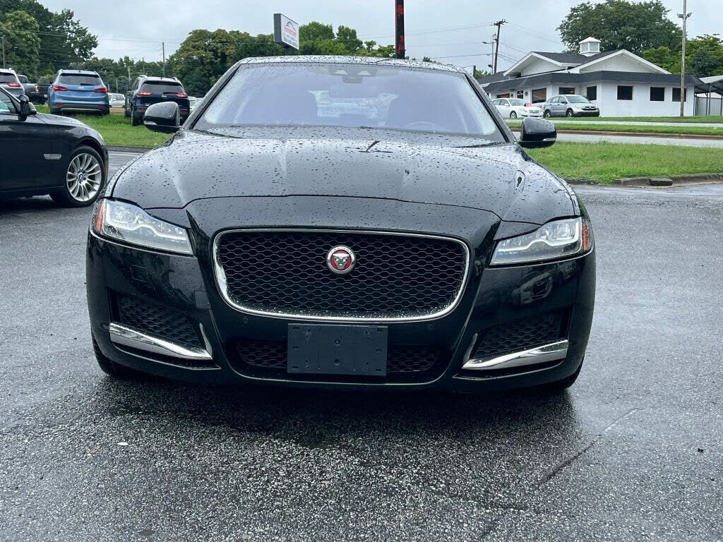 2017 JAGUAR XF
