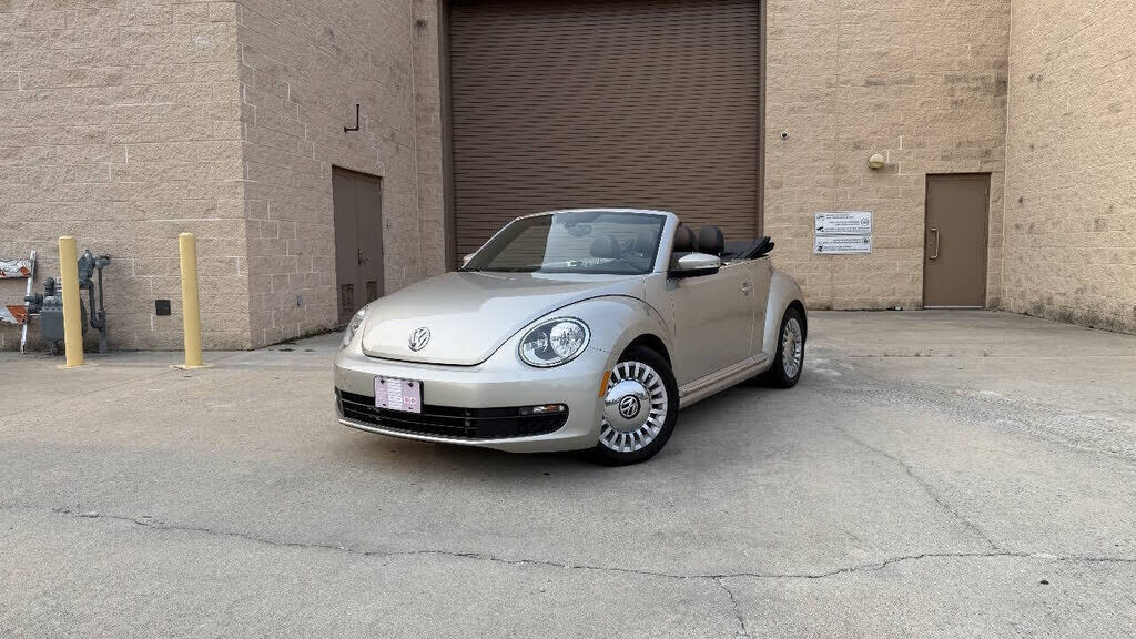 2016 VOLKSWAGEN Beetle
