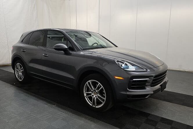 2023 PORSCHE Cayenne