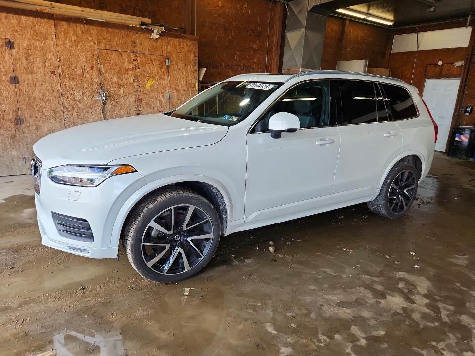 2021 VOLVO XC90