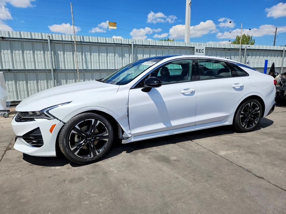 2022 KIA K5