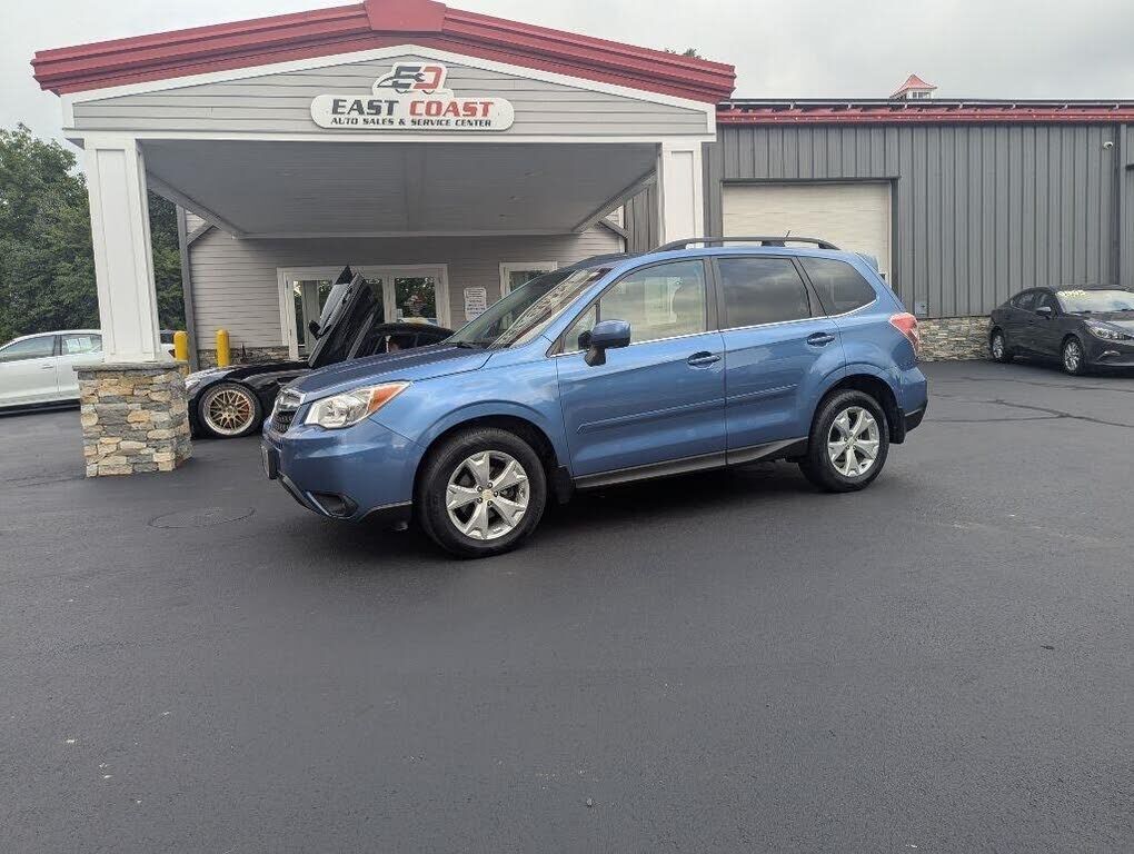 2015 SUBARU Forester