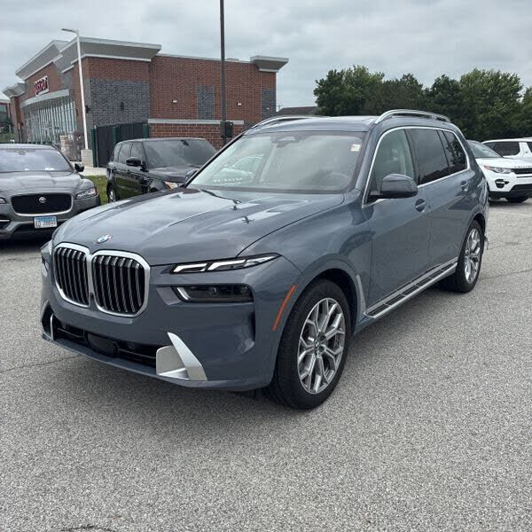2025 BMW X7