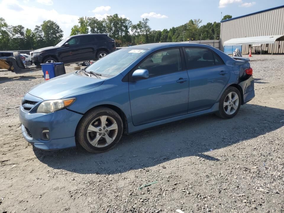 2013 TOYOTA Corolla