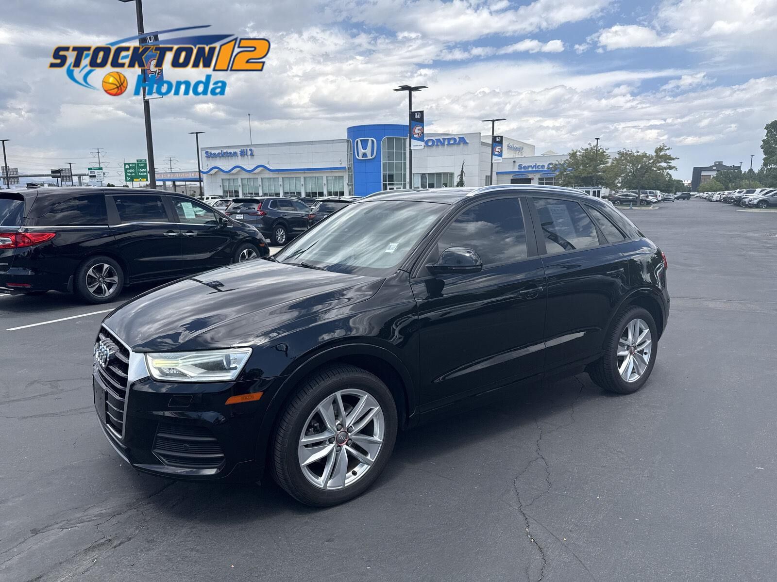 2017 AUDI Q3