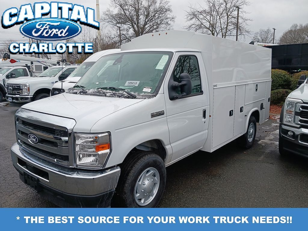 2026 FORD E-350