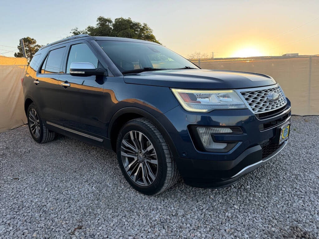 2016 FORD Explorer