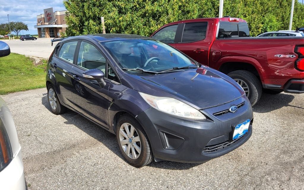 2013 FORD Fiesta
