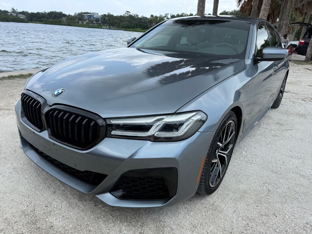 2021 BMW 530i