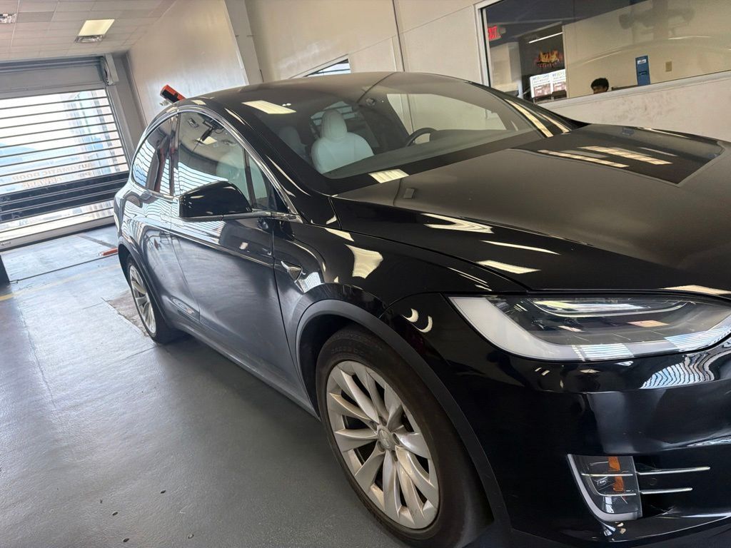 2020 TESLA Model X