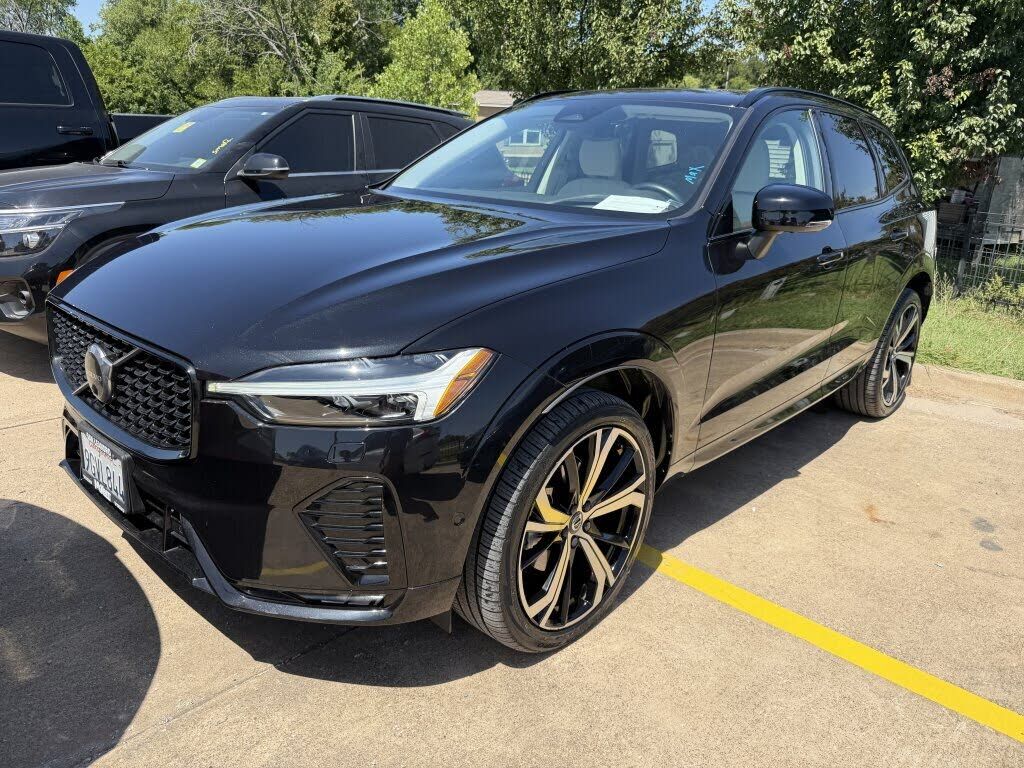 2023 VOLVO XC60