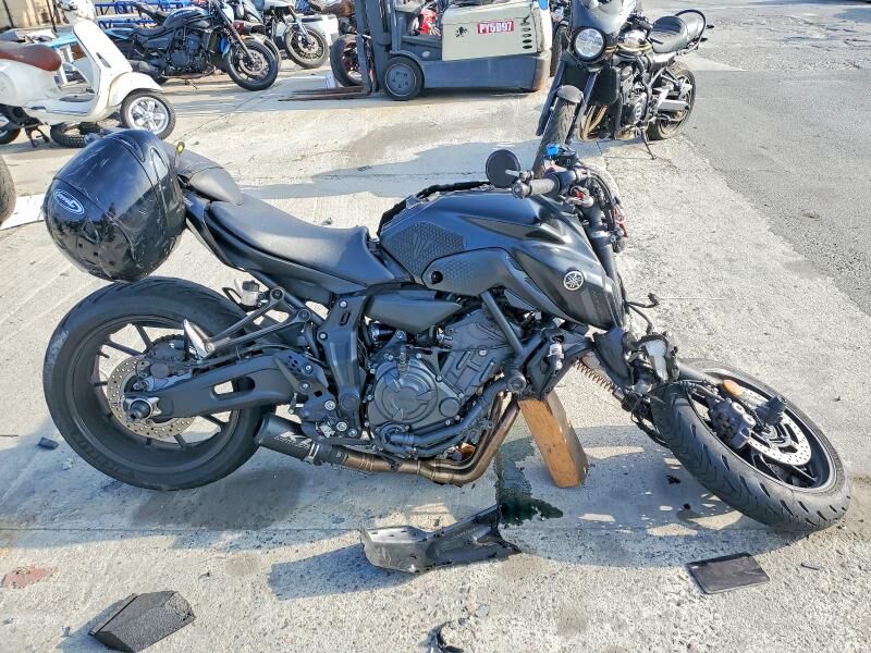 2022 YAMAHA MTN690