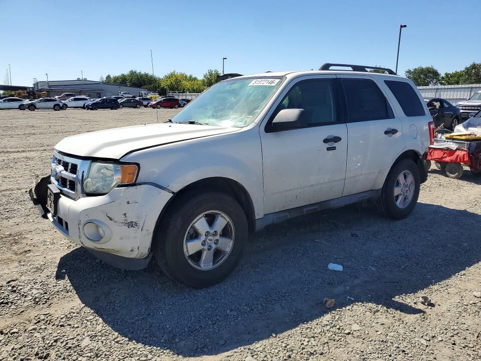 2011 FORD Escape