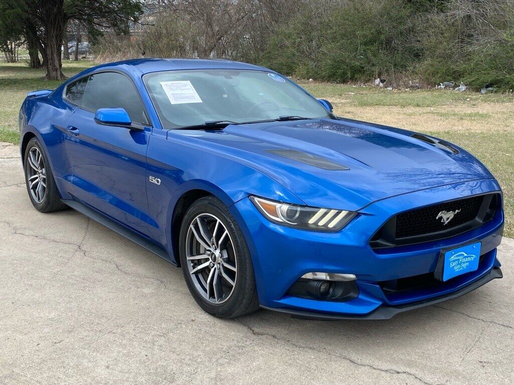 2017 FORD Mustang