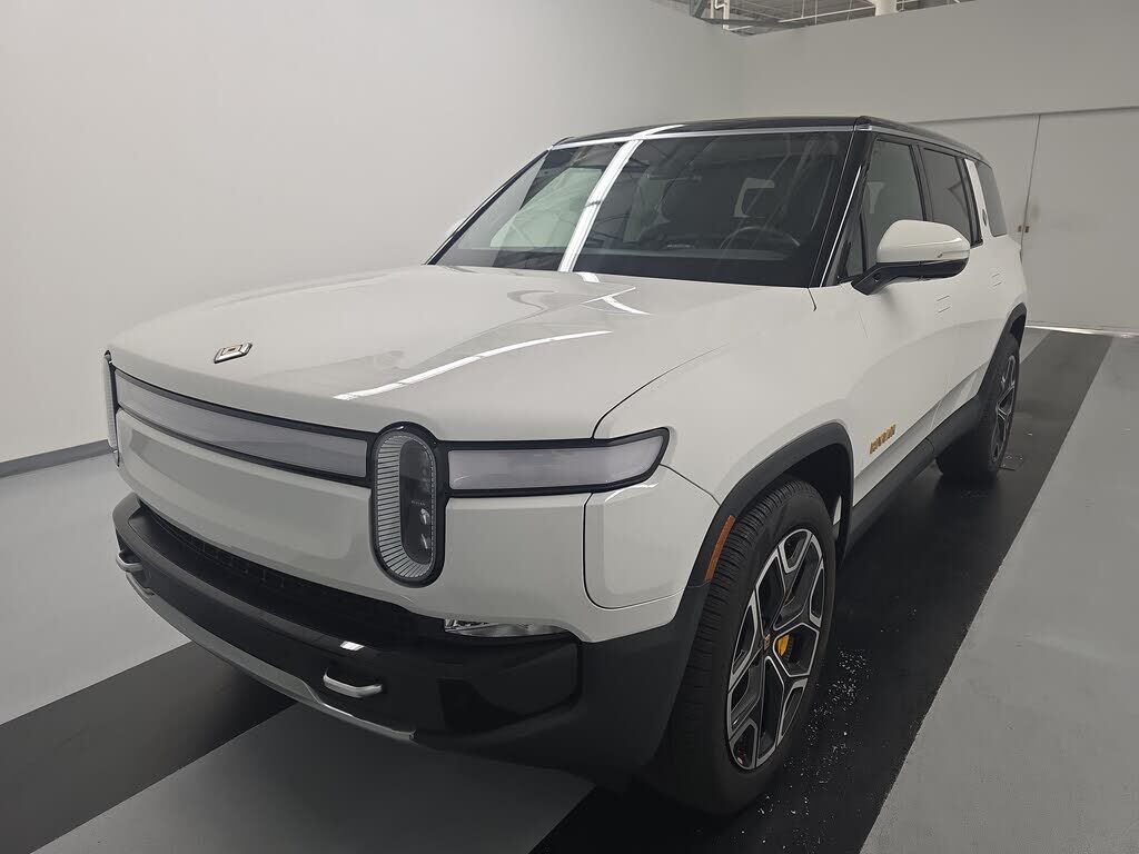2024 RIVIAN R1S