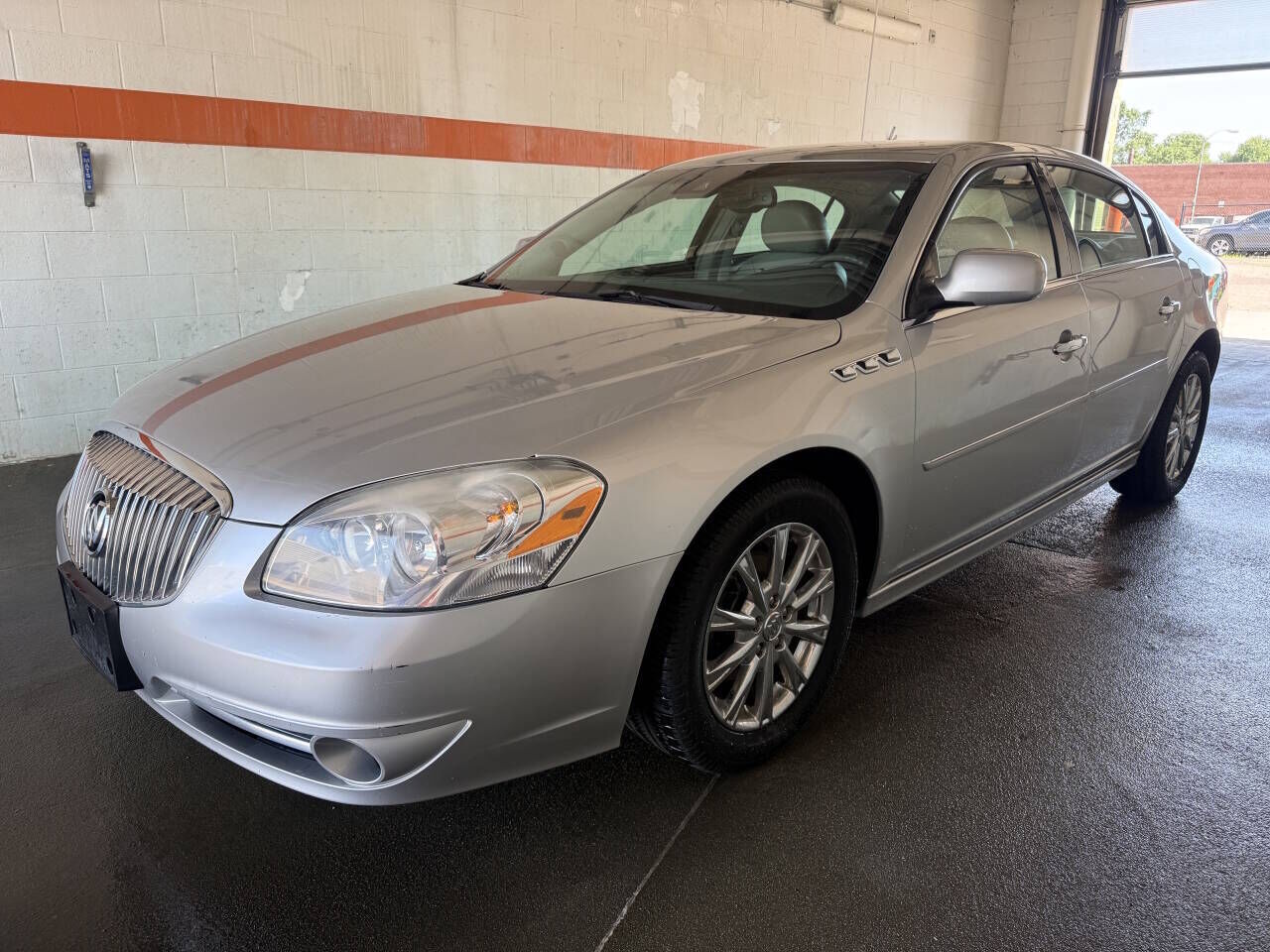 2011 BUICK Lucerne