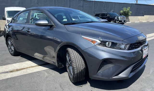 2023 KIA Forte