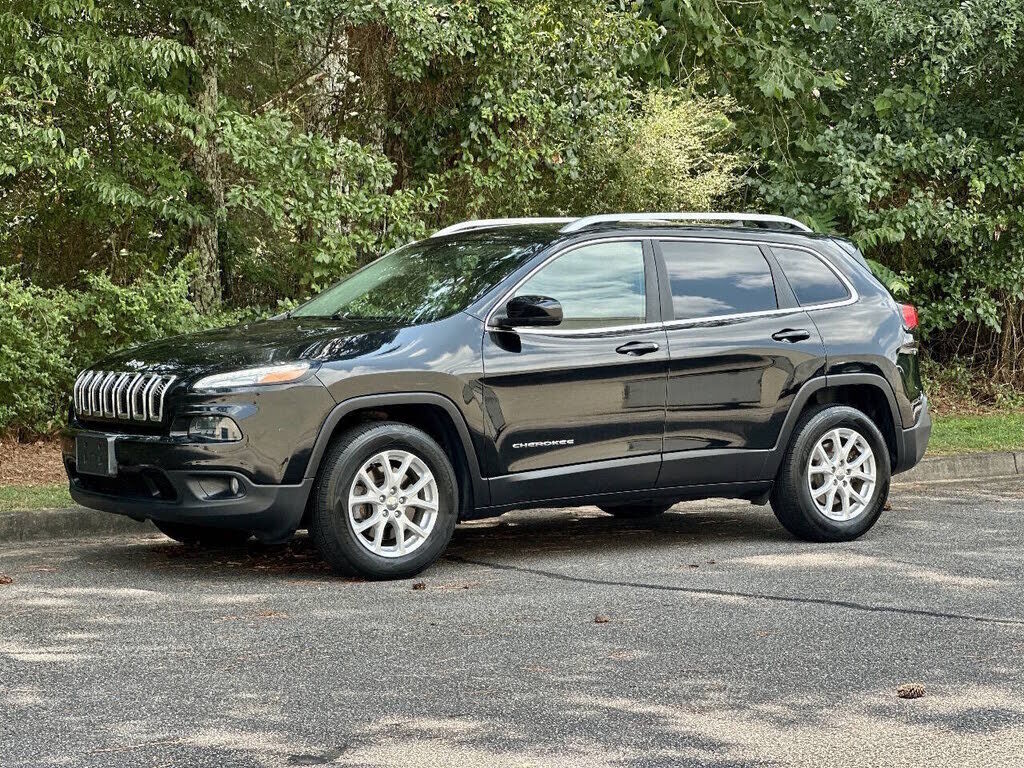 2017 JEEP Cherokee