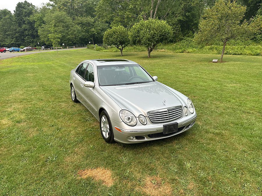 2004 MERCEDES-BENZ E-Class
