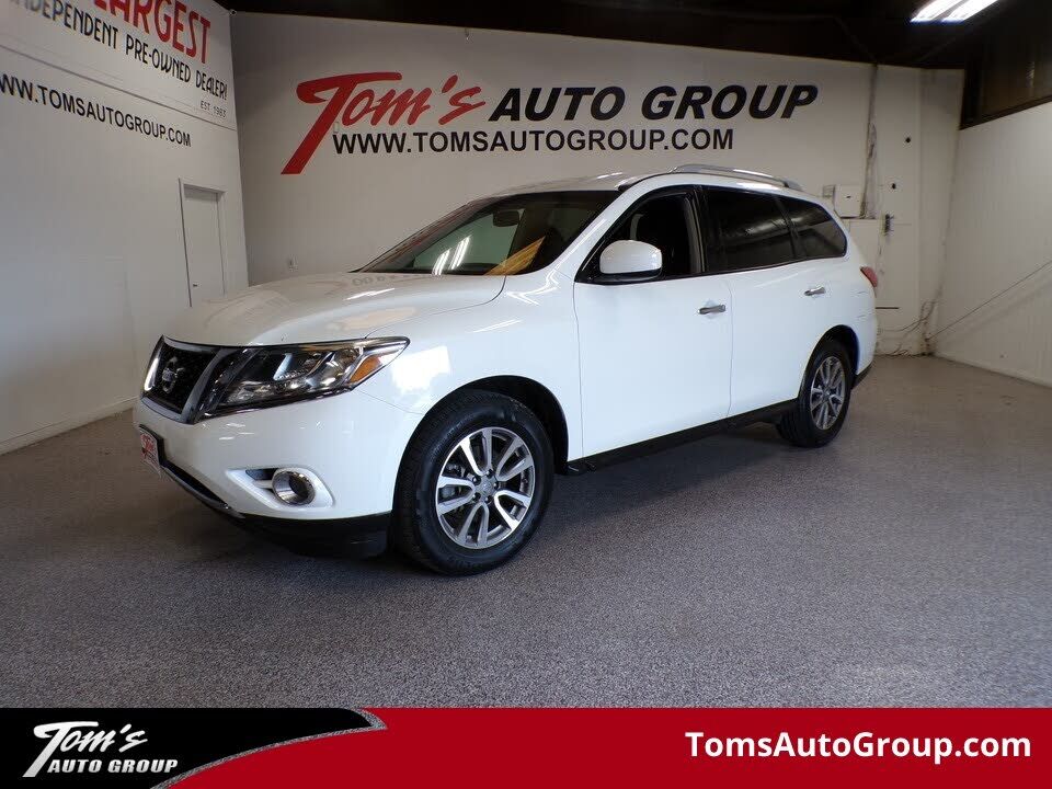 2016 NISSAN Pathfinder
