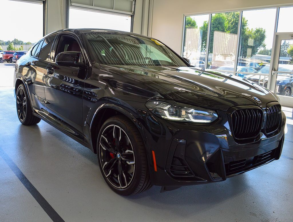 2022 BMW X4