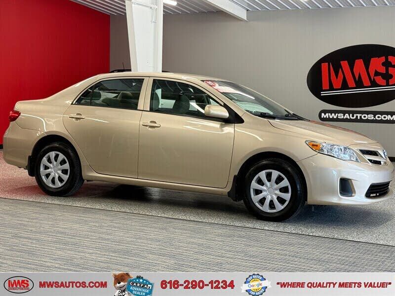 2011 TOYOTA Corolla