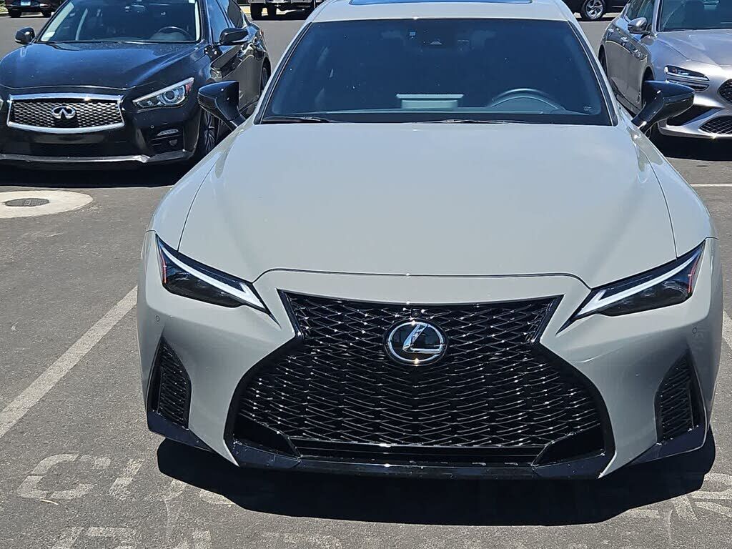 2025 LEXUS IS